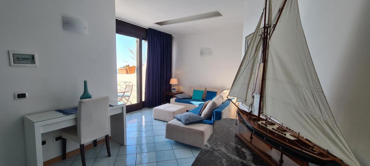 Guest House Villa Il Gabbiano Ponza Dış mekan fotoğraf